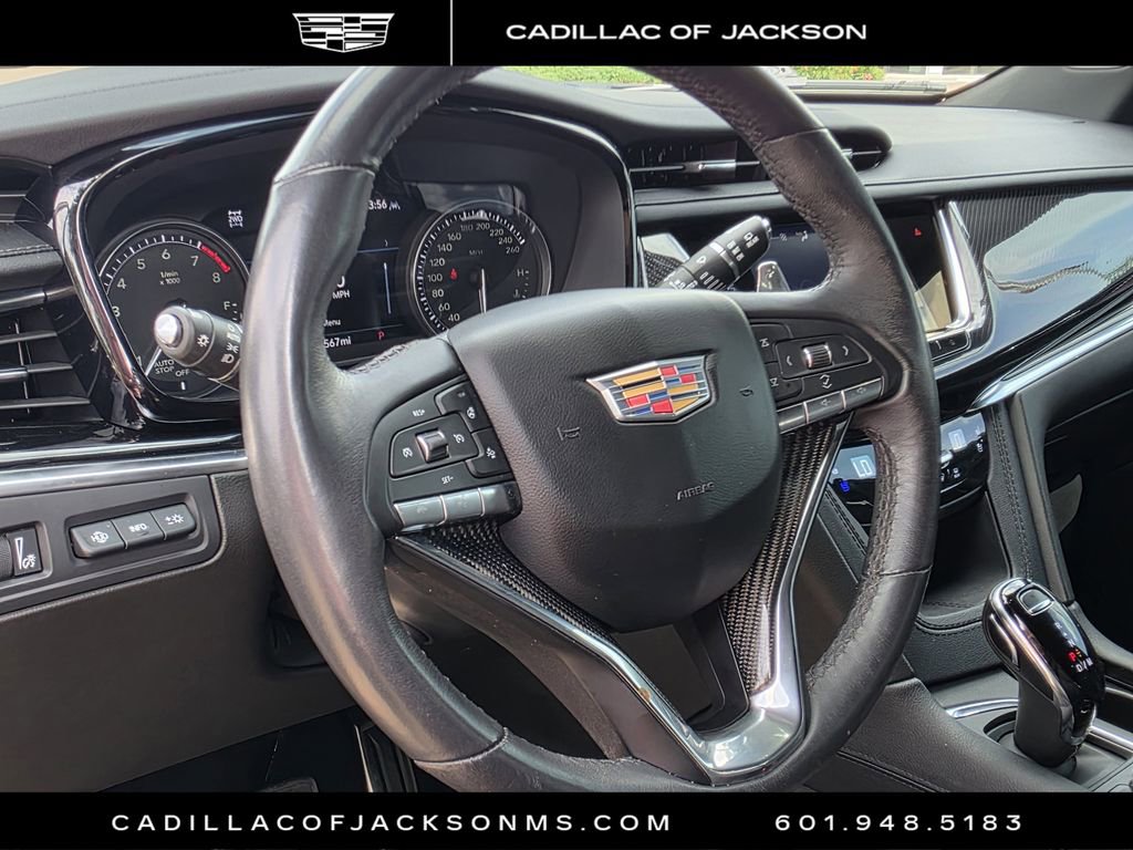 Certified 2024 Cadillac XT6 Sport w/ Technology Package AWD/4WD image 10