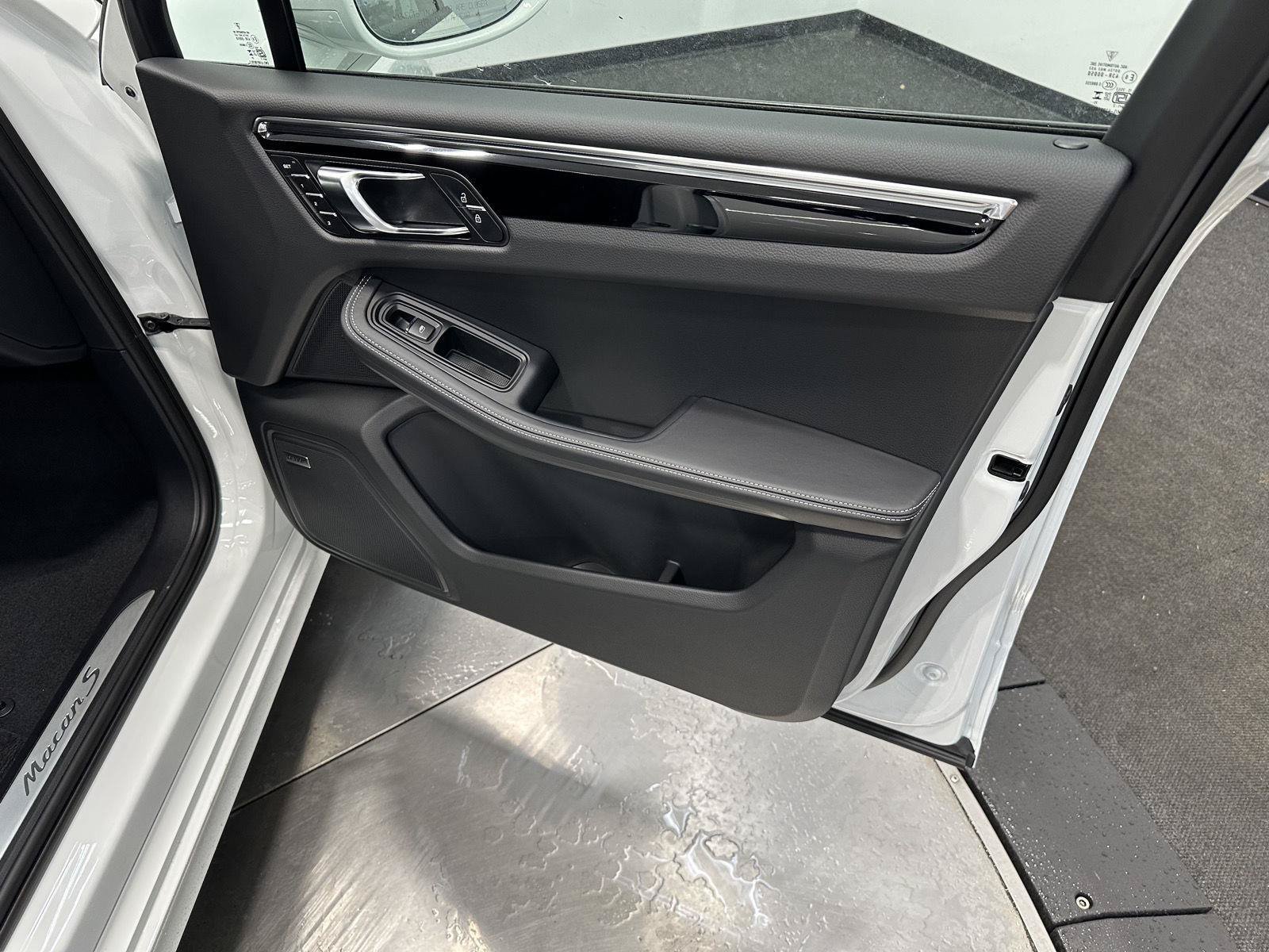 New 2026 Porsche Macan S AWD/4WD image 42