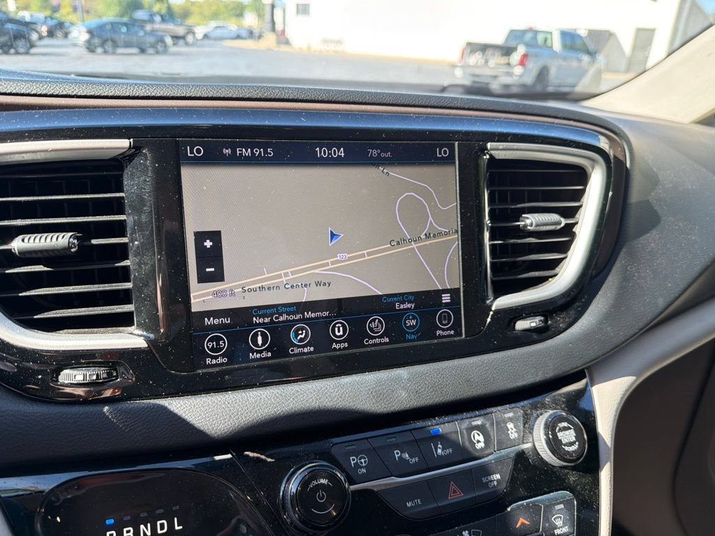 Used 2019 Chrysler Pacifica Touring-L w/ Advanced Safetytec Group FWD image 23