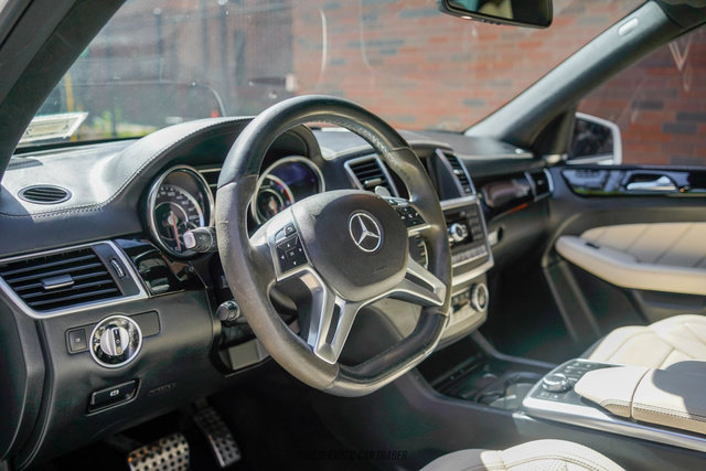 Used 2015 Mercedes-Benz ML 63 AMG 4MATIC image 18