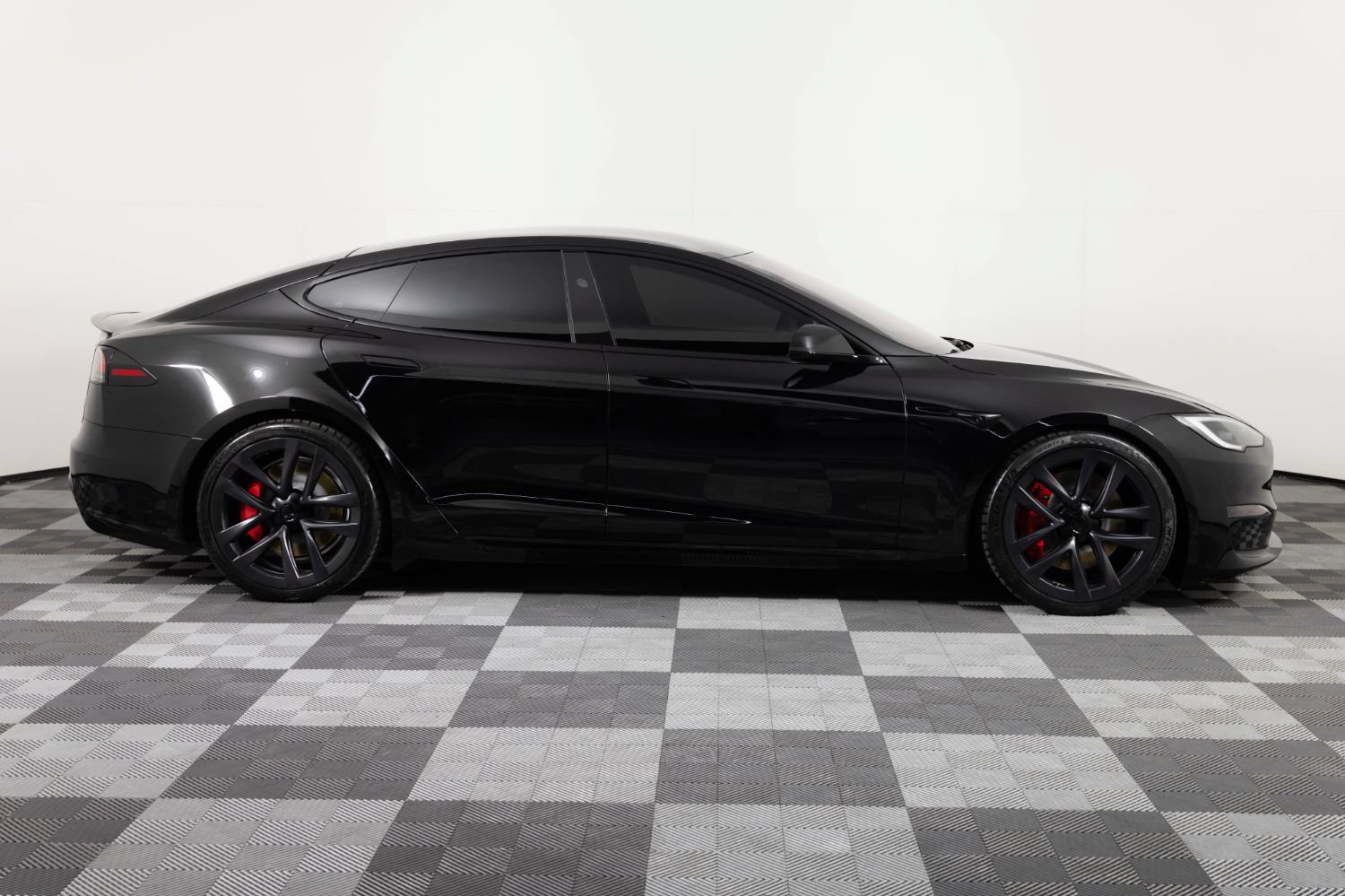 Used 2023 Tesla Model S Plaid AWD/4WD image 9
