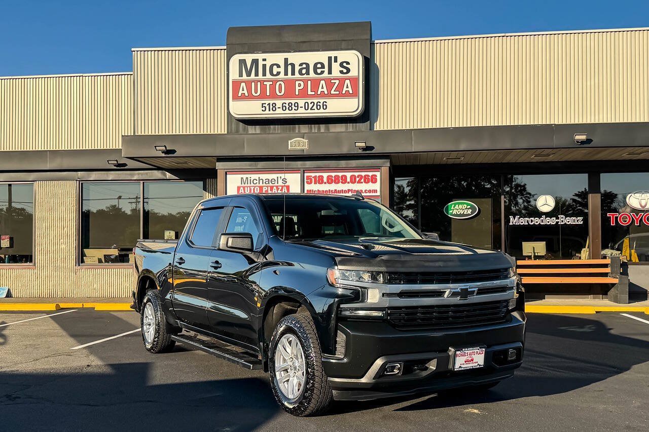 Used 2020 Chevrolet Silverado 1500 LT w/ Convenience Package AWD/4WD image 2