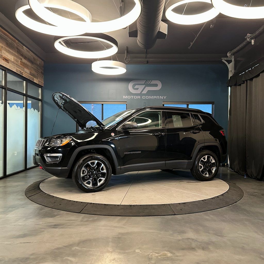 Used 2018 Jeep Compass Trailhawk w/ Leather Interior Group AWD/4WD image 24