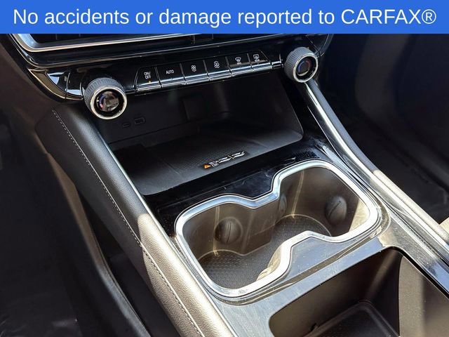 Certified 2025 Chevrolet Traverse LT w/ Midnight/Sport Edition FWD image 31