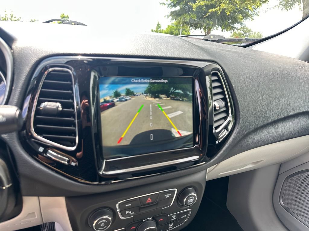 Used 2018 Jeep Compass Limited w/ Navigation Group FWD image 23