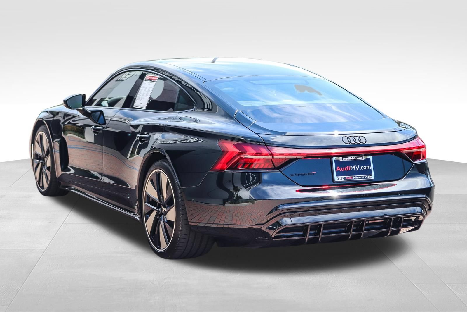 Used 2023 Audi e-tron GT Prestige AWD/4WD image 4