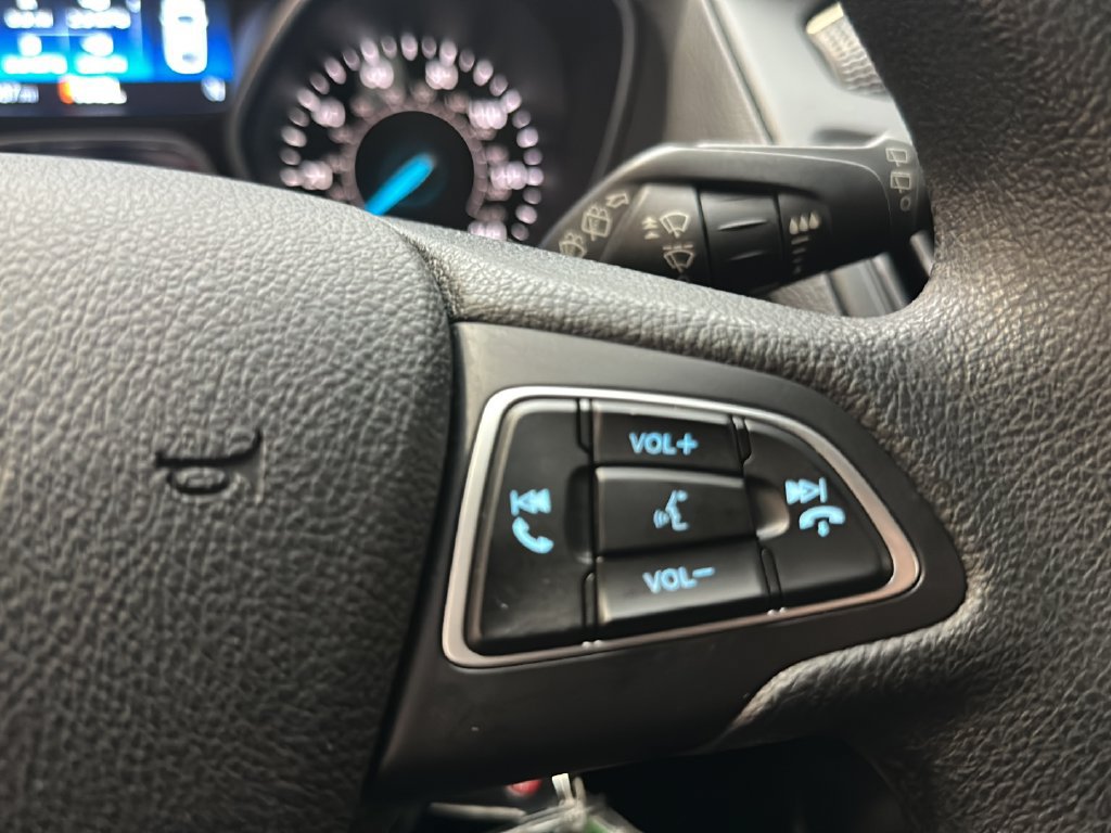 Used 2018 Ford Focus SE FWD image 23
