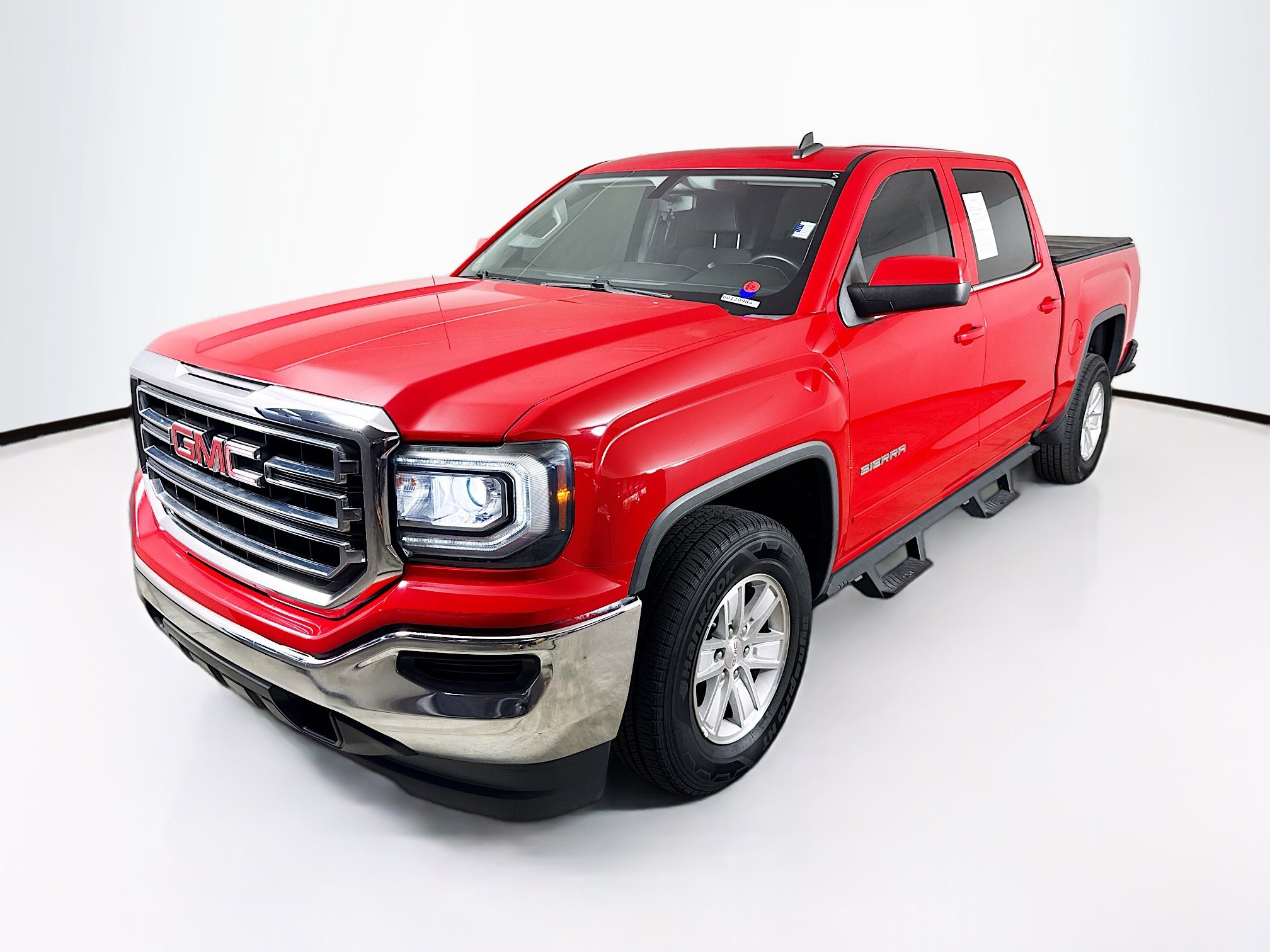 Used 2018 GMC Sierra 1500 SLE image 4