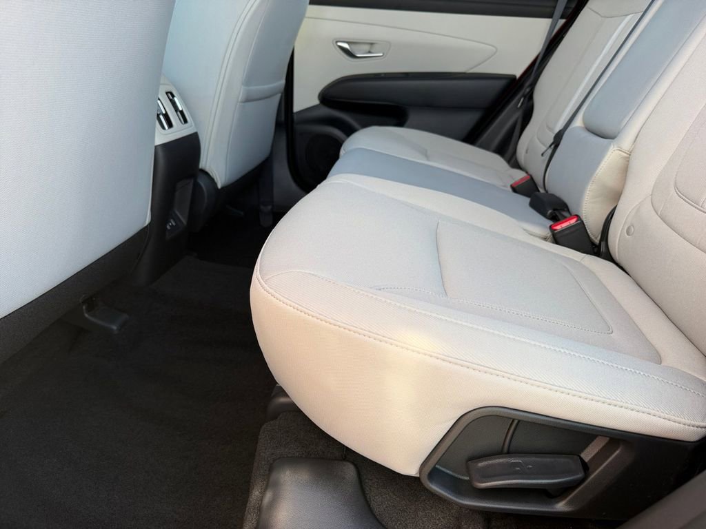 New 2026 Hyundai Tucson SEL FWD image 14