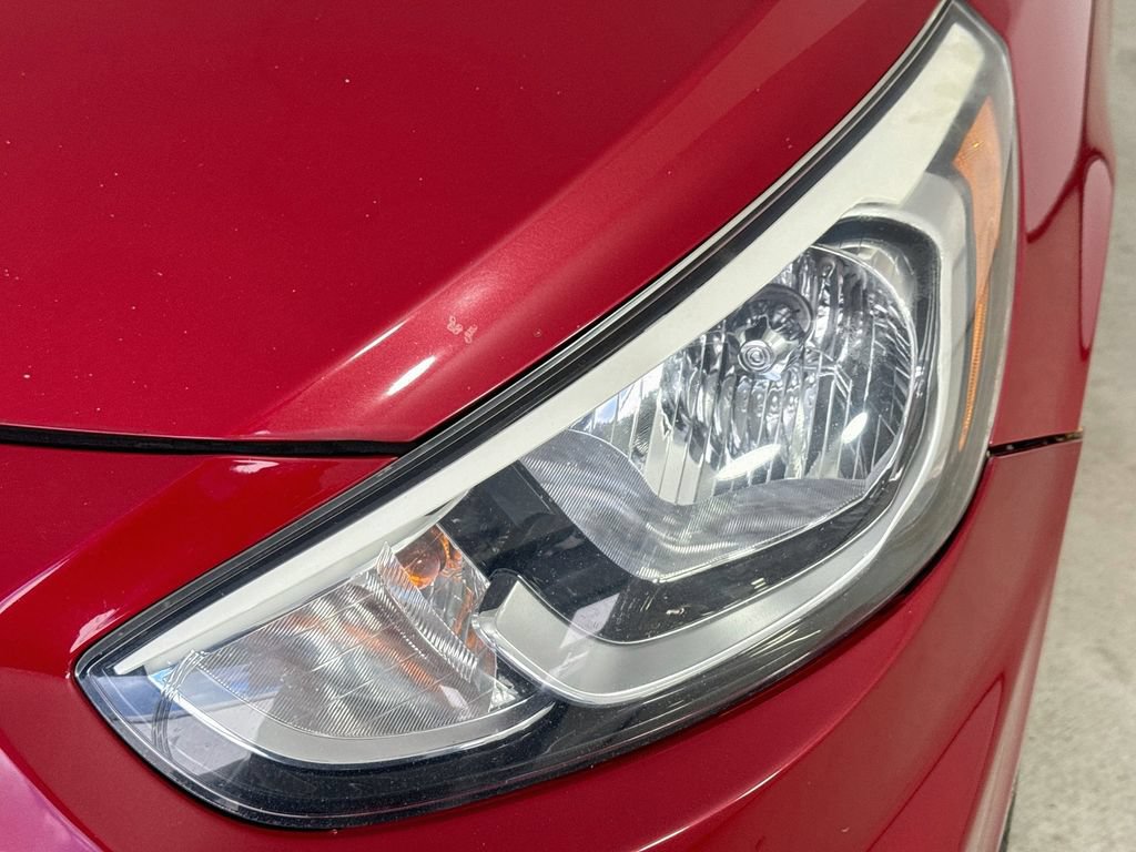 Used 2015 Hyundai Accent GS FWD image 31