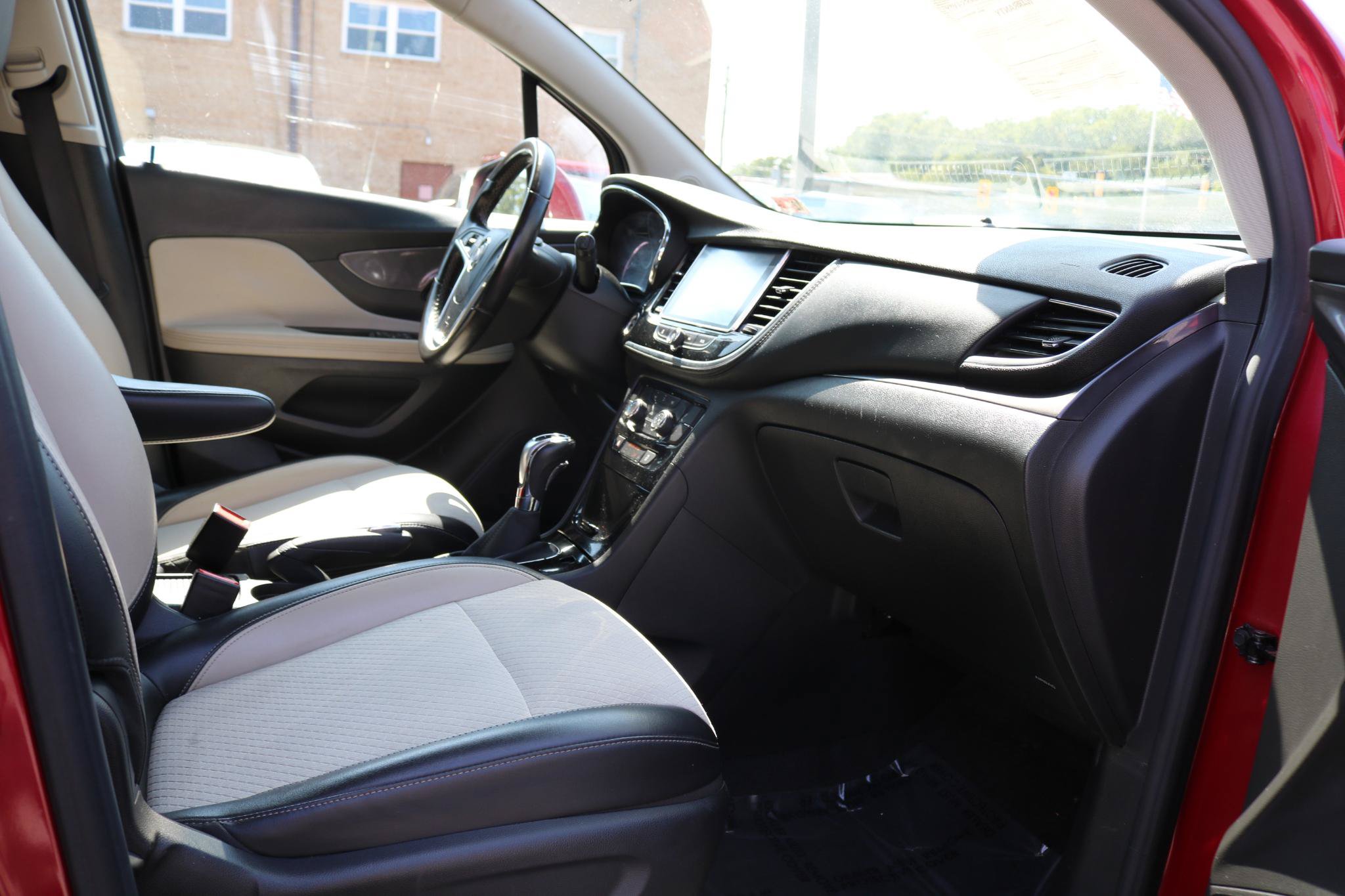 Used 2018 Buick Encore Preferred FWD image 43