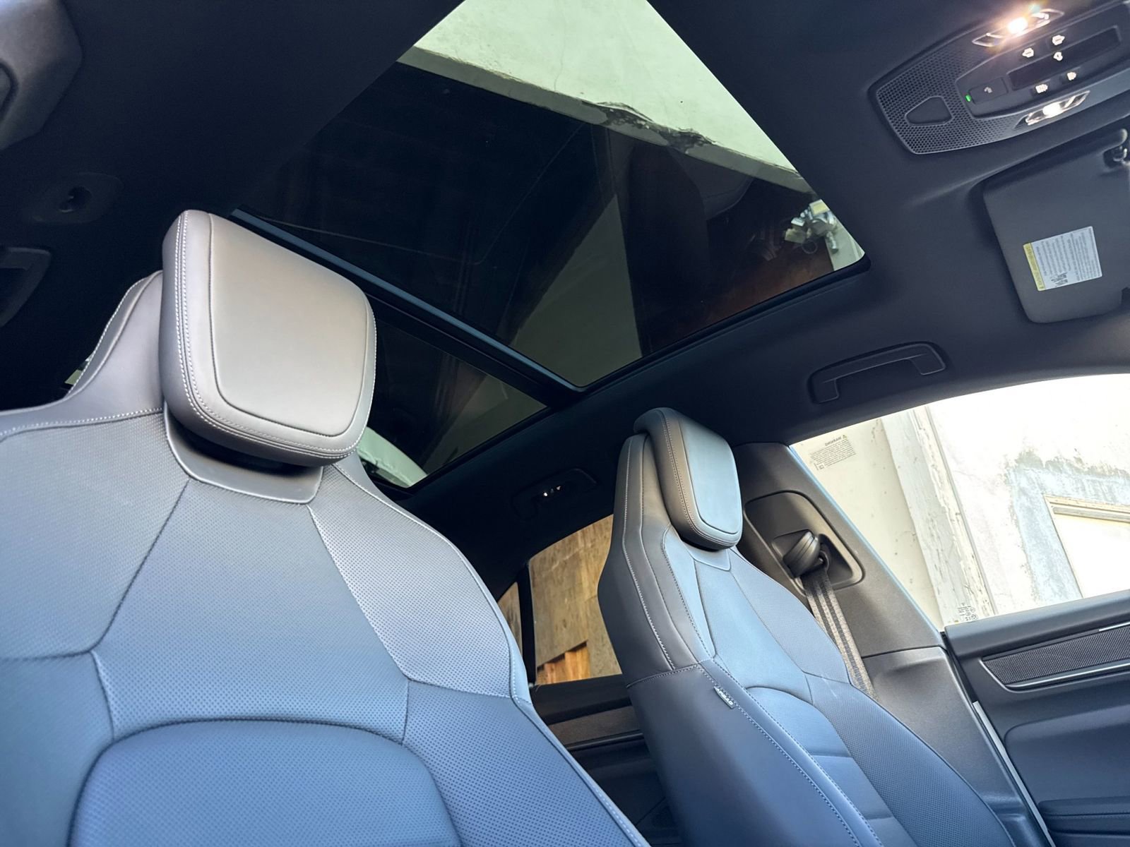 New 2026 Porsche Macan 4S Electric AWD/4WD image 19