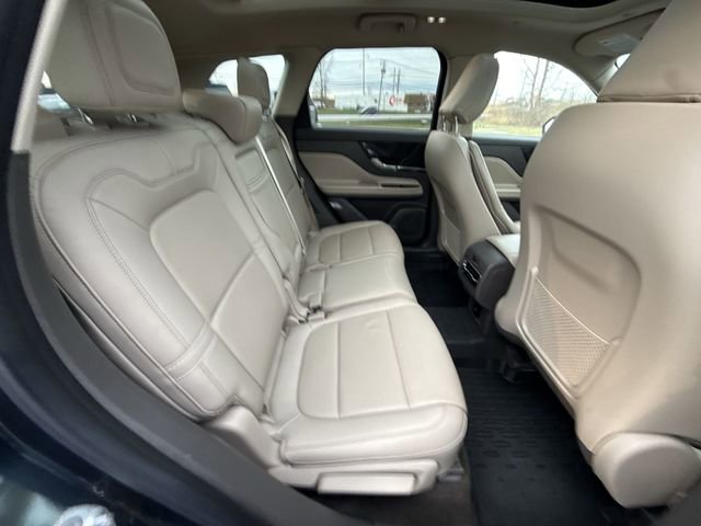 Used 2022 Lincoln Corsair Reserve w/ Equipment Group 201A image 27