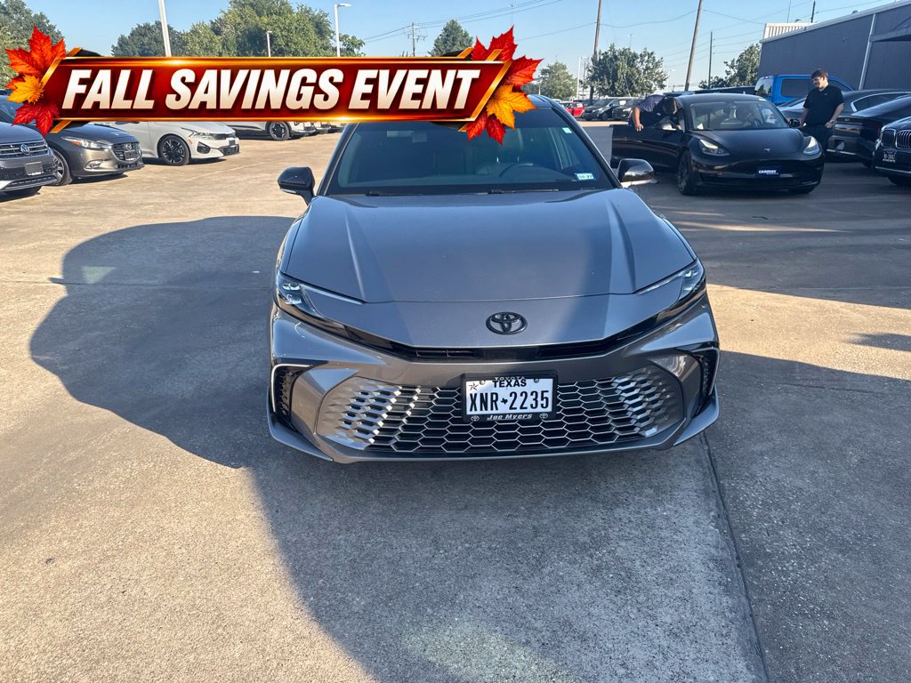 Used 2025 Toyota Camry XSE FWD image 8