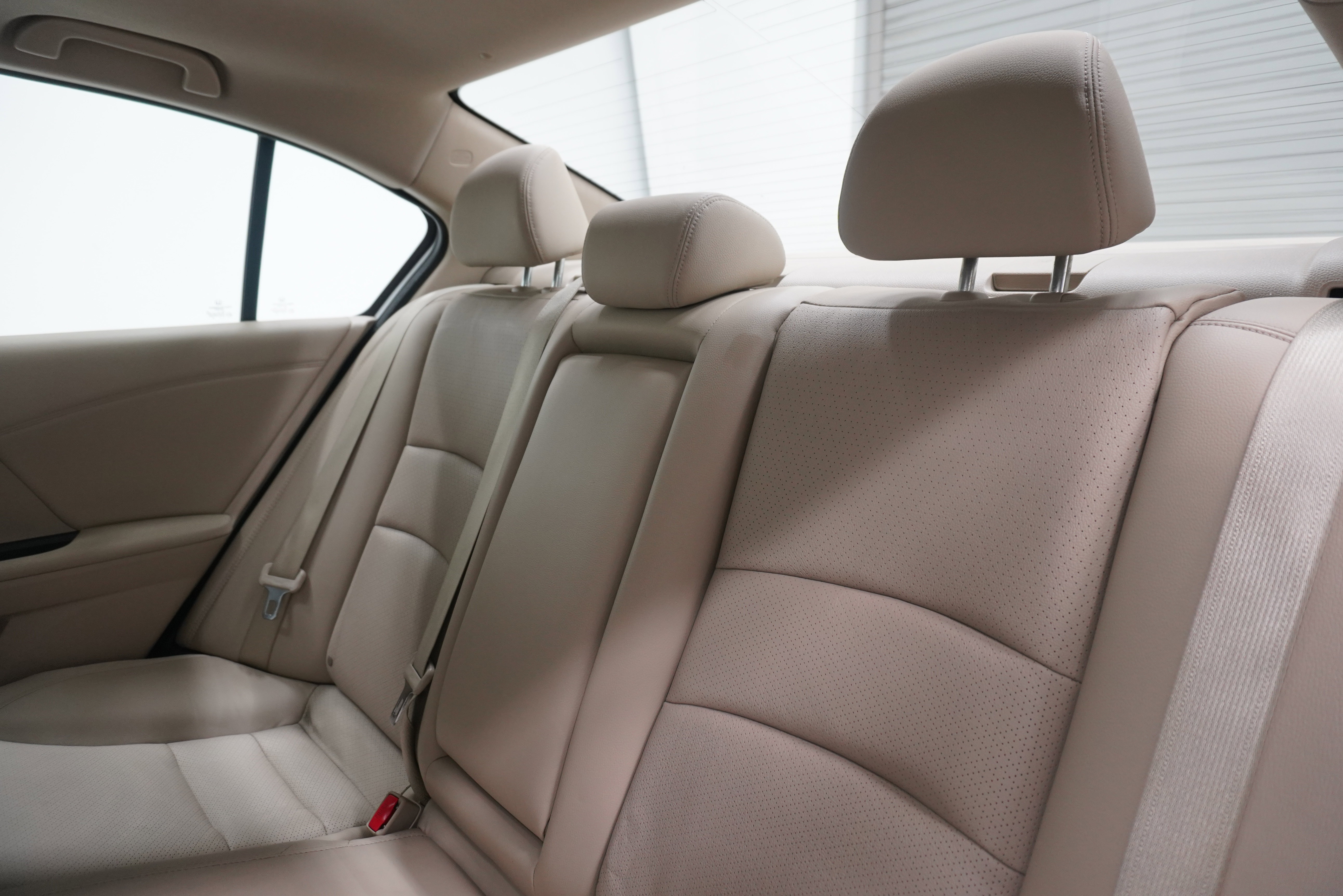 Used 2016 Honda Accord EX-L image 10
