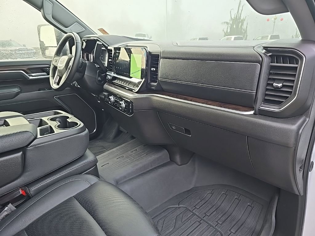 Used 2025 GMC Sierra 3500 SLT w/ X31 Off-Road Package image 31