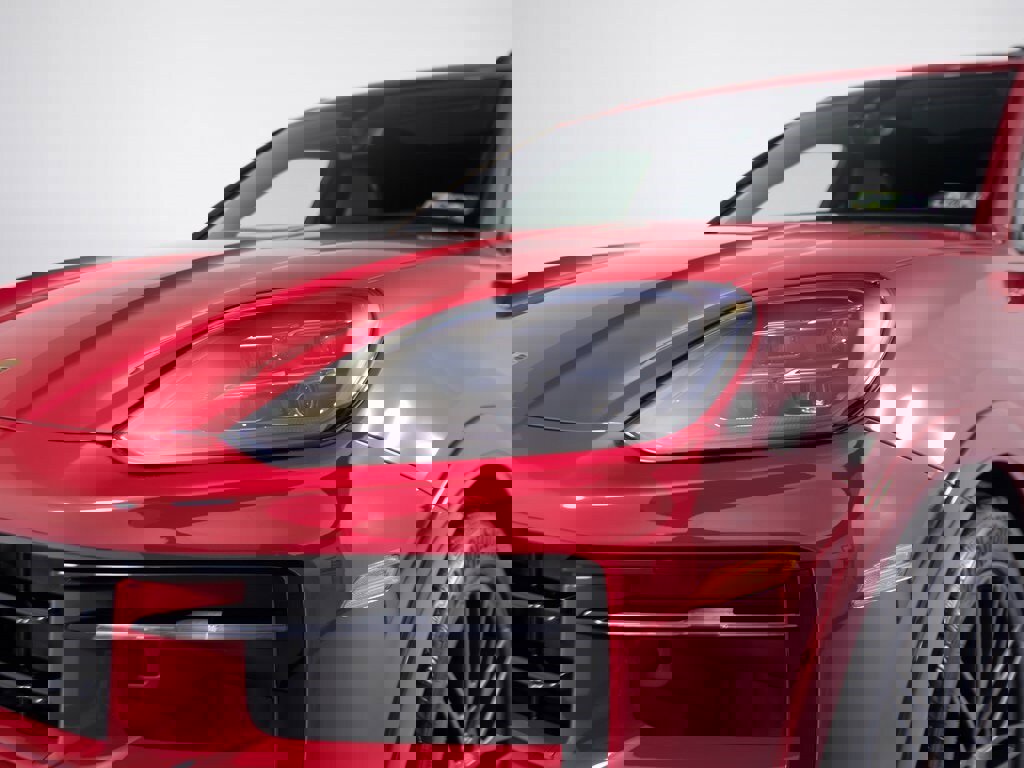 New 2026 Porsche Cayenne GTS image 38