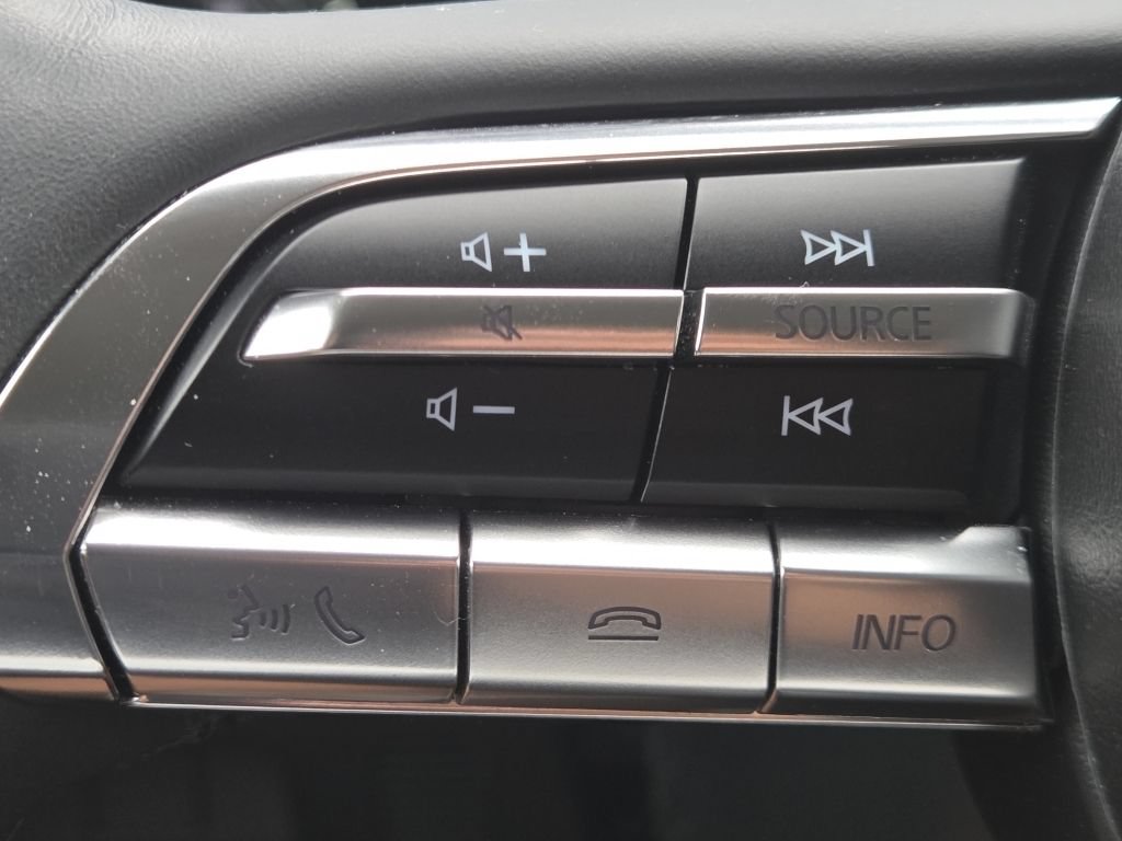 Used 2025 MAZDA CX-50 AWD 2.5 S w/ Cargo Package image 9
