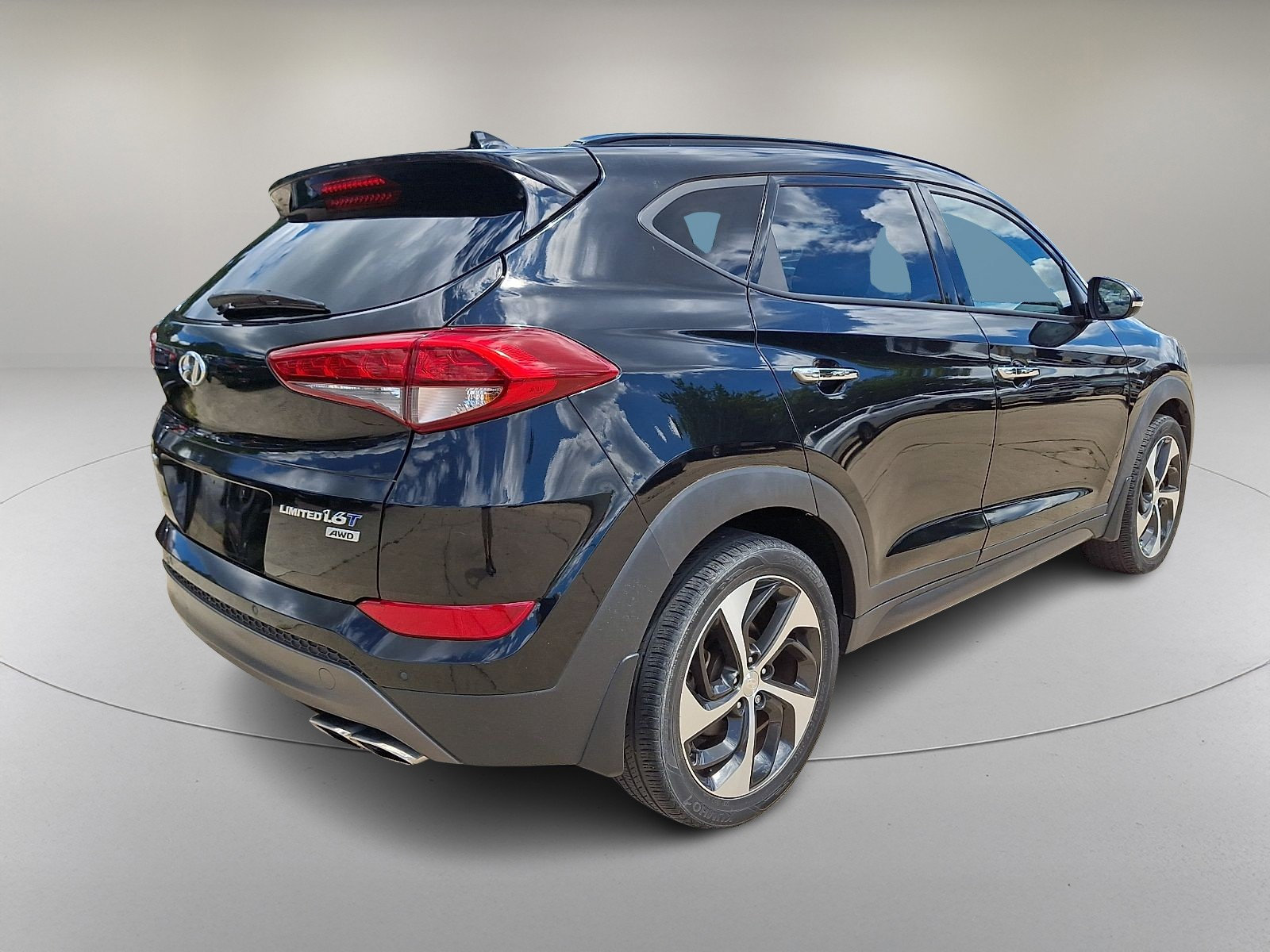 Used 2016 Hyundai Tucson Limited w/ Option Group 03 AWD/4WD image 11