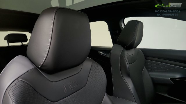 Used 2023 Volkswagen ID.4 S RWD image 36