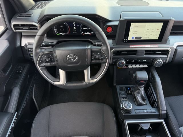 Used 2025 Toyota 4Runner TRD Off-Road image 12