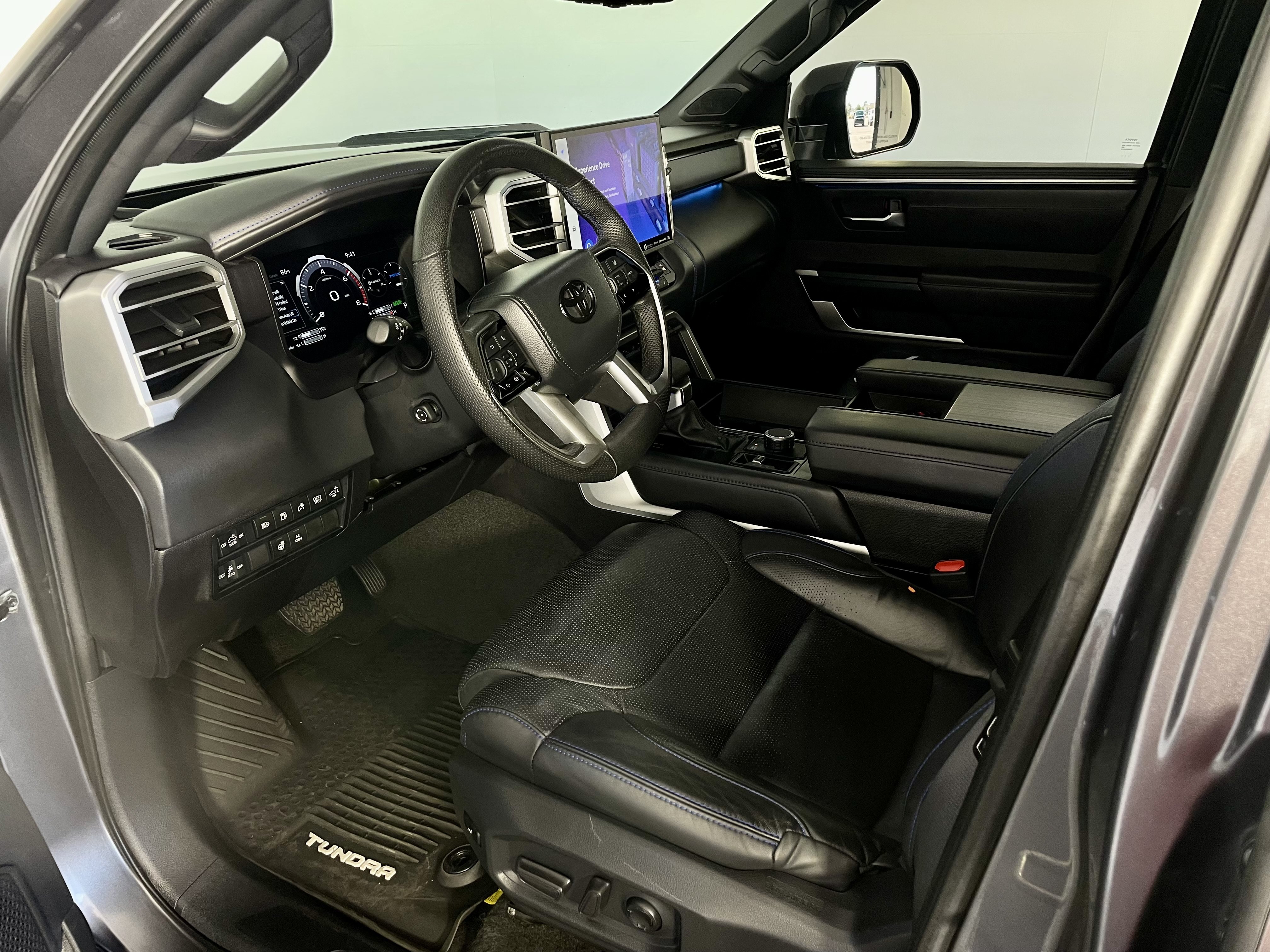 Used 2024 Toyota Tundra Platinum AWD/4WD image 8