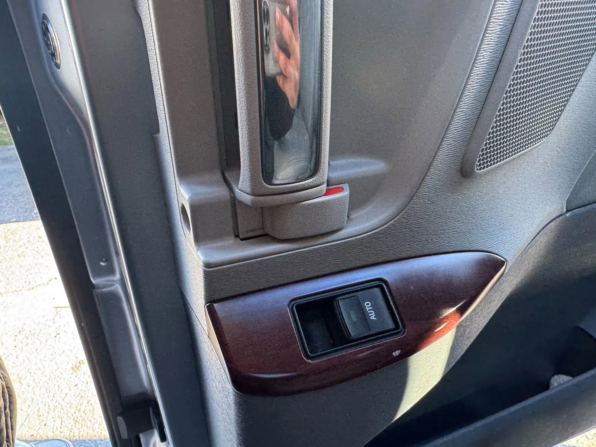 Used 2012 Toyota Sienna XLE w/ Premium Pkg image 74