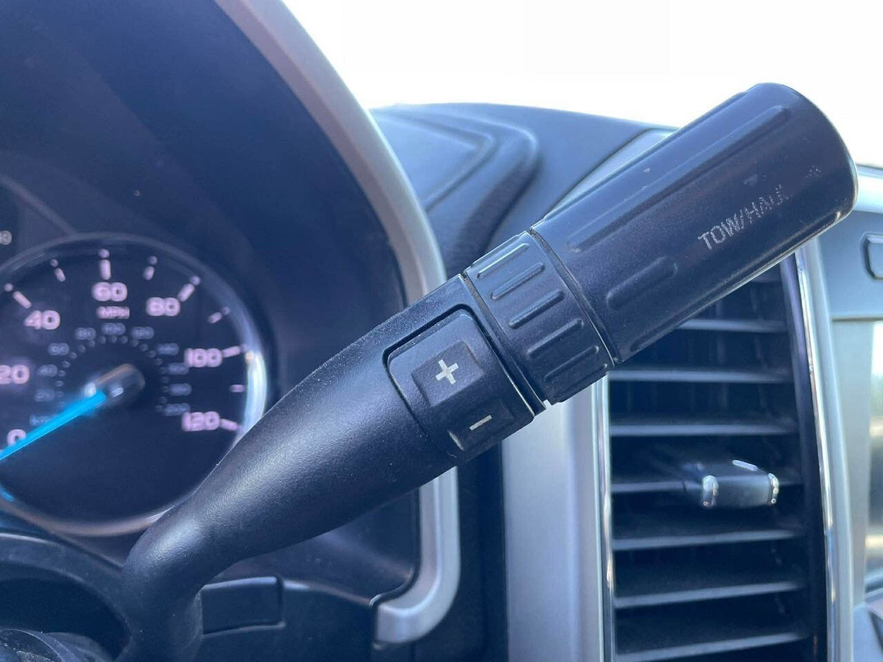 Used 2019 Ford F350 Lariat w/ Lariat Ultimate Package image 16