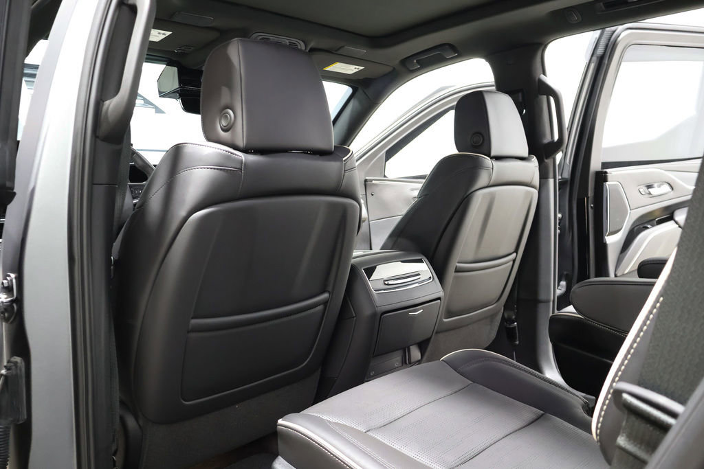 Used 2023 Cadillac Escalade Premium Luxury image 58