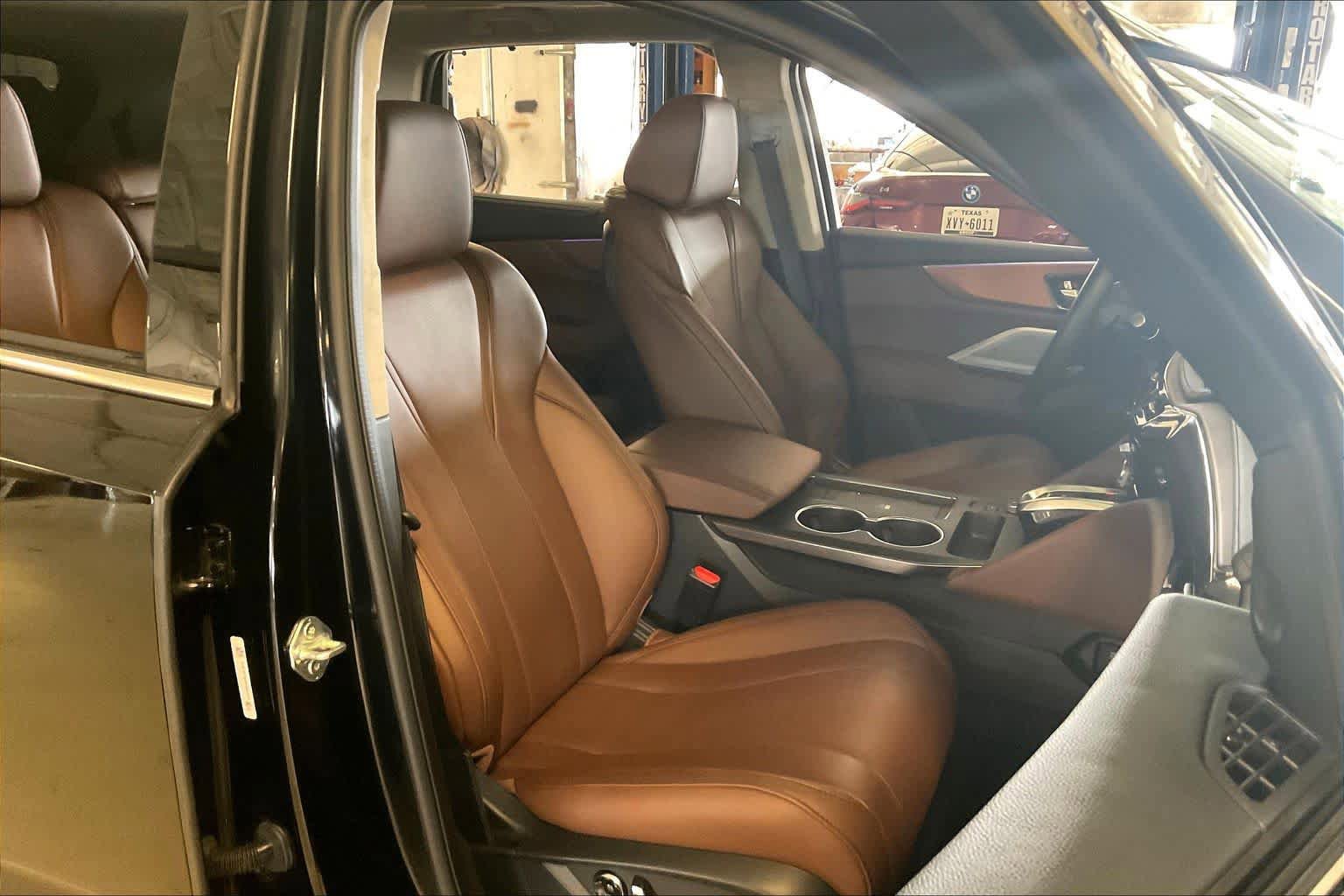Used 2025 Acura MDX FWD w/ Technology Package image 8