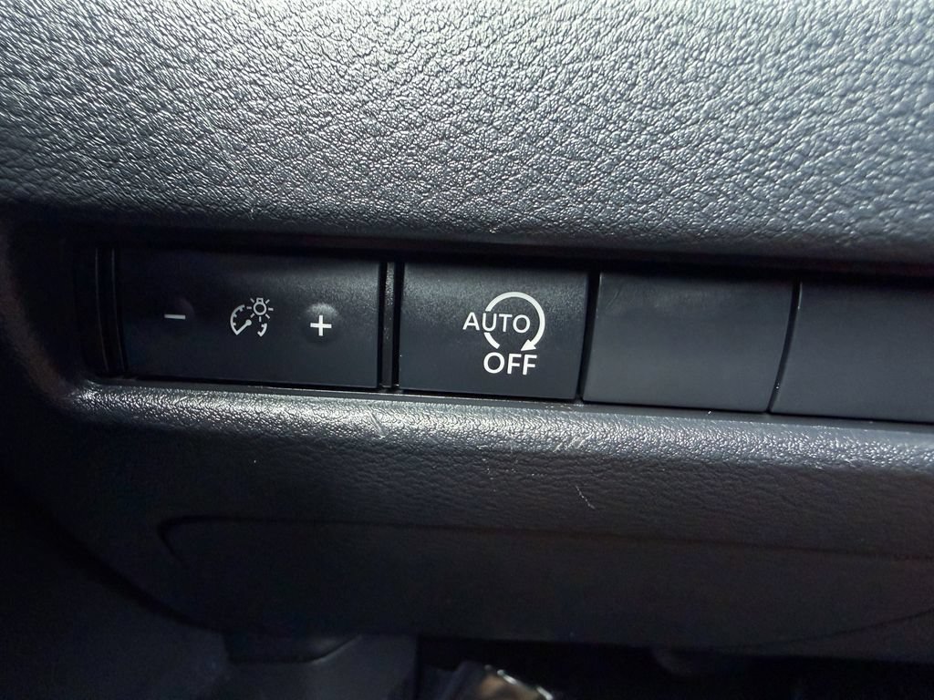 Certified 2023 Nissan Rogue S AWD/4WD image 30