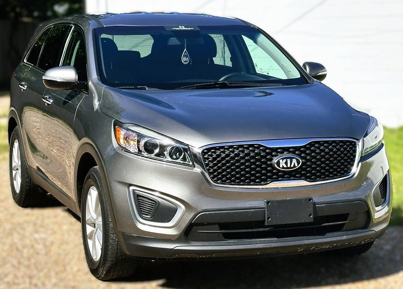 Used 2018 Kia Sorento L FWD image 2