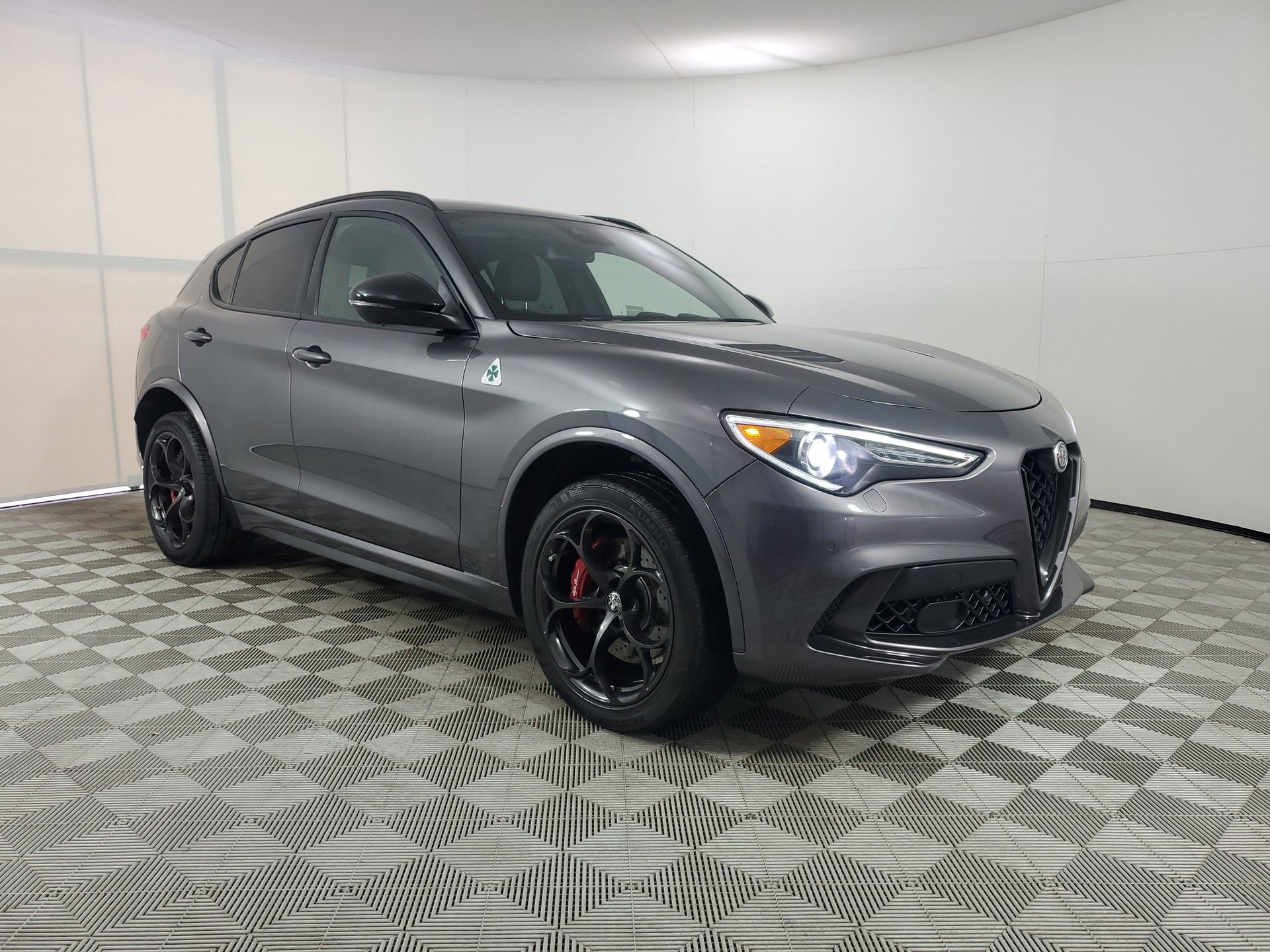 Used 2022 Alfa Romeo Stelvio Quadrifoglio w/ Active Assist Plus Package image 1