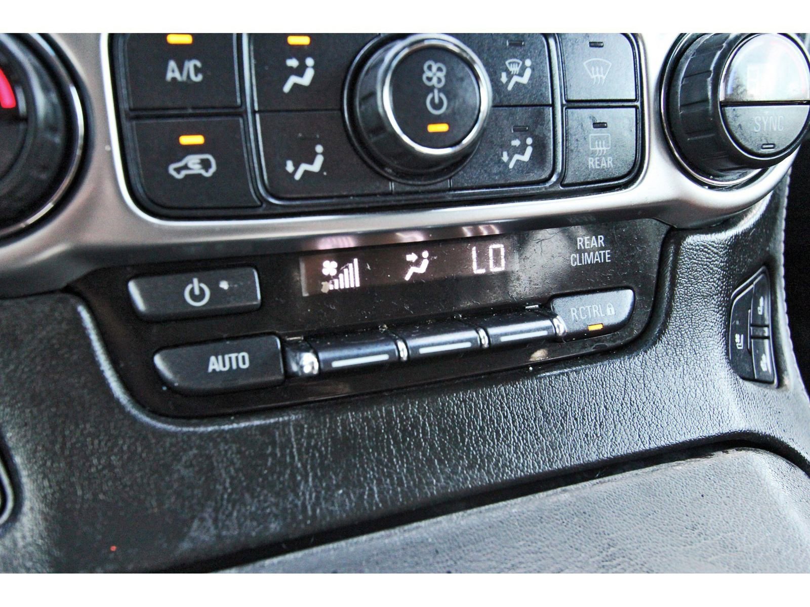 Used 2020 Chevrolet Tahoe Premier w/ Premier Plus Edition image 31