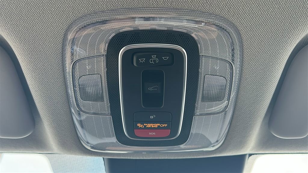 Certified 2025 Hyundai Elantra Limited image 31