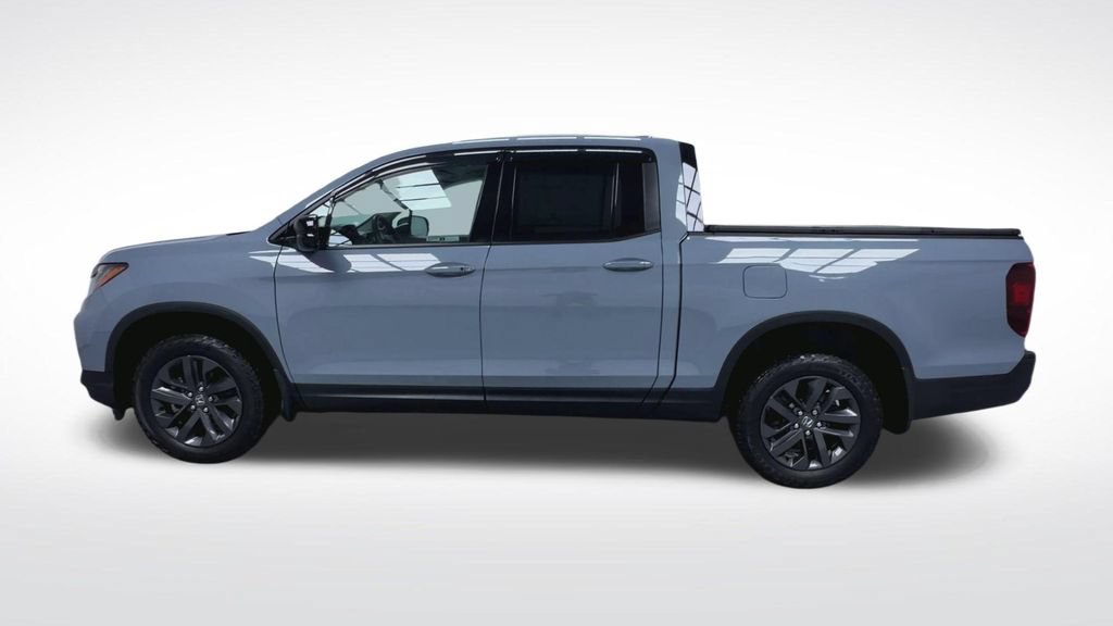 Used 2024 Honda Ridgeline Sport image 5