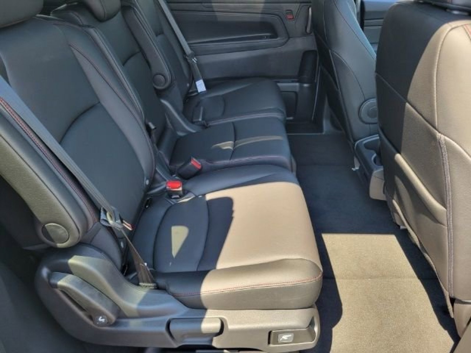 New 2026 Honda Odyssey Sport-L image 6