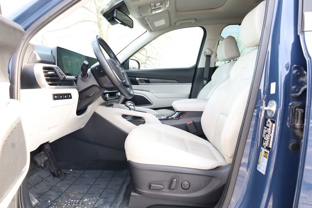 Certified 2023 Kia Telluride EX image 13