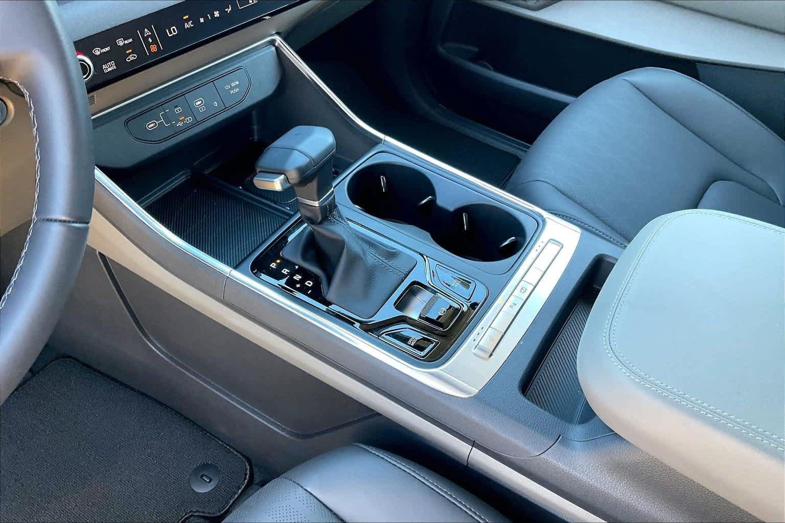 Certified 2026 Kia Carnival EX FWD image 14