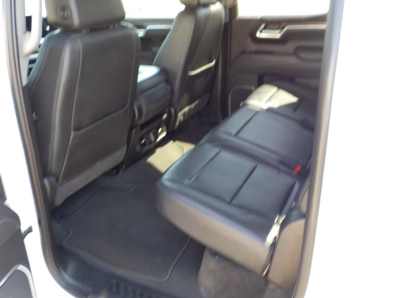 Used 2025 GMC Sierra 1500 SLT AWD/4WD image 22