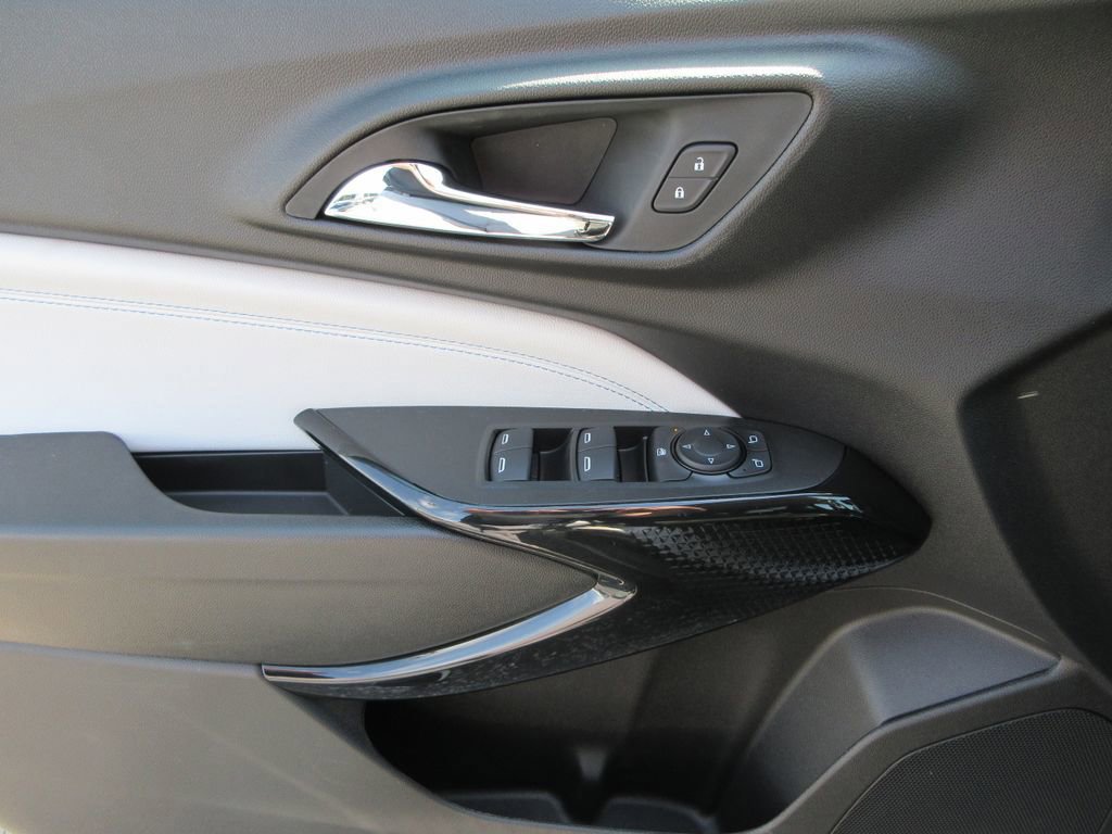 New 2026 Chevrolet Trax LT w/ Driver Confidence Package FWD image 21