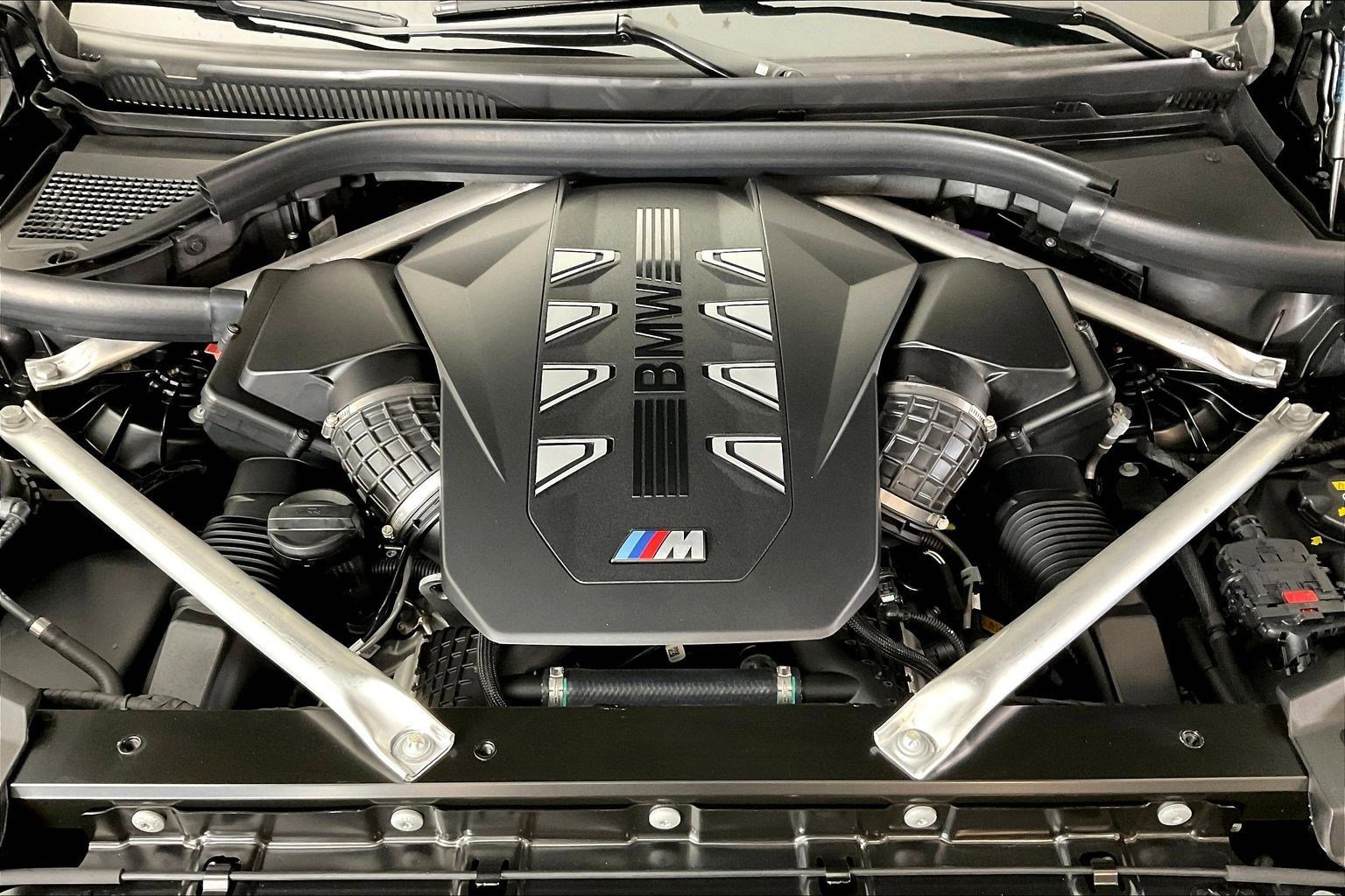 Used 2024 BMW X5 M60i AWD/4WD image 30