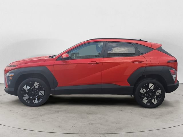 Used 2024 Hyundai Kona SEL AWD/4WD image 2