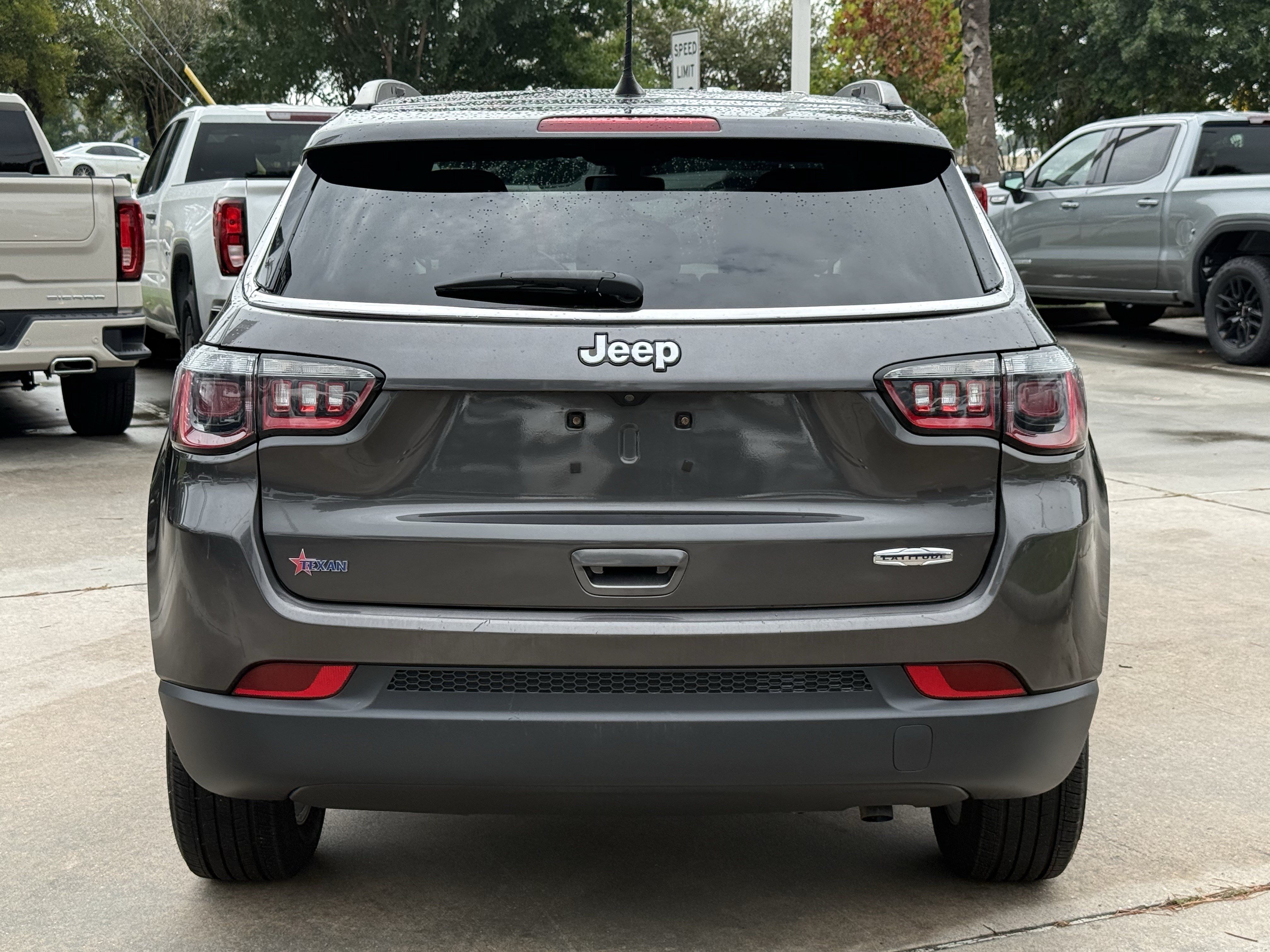Used 2021 Jeep Compass Latitude w/ Convenience Group FWD image 6