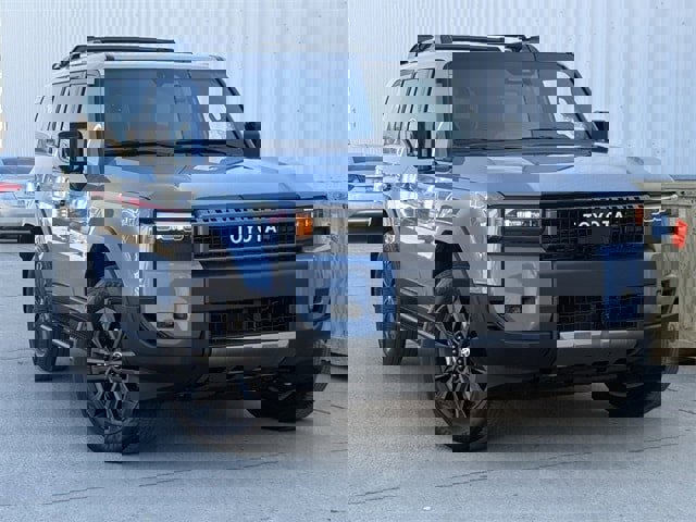 Used 2024 Toyota Land Cruiser image 2