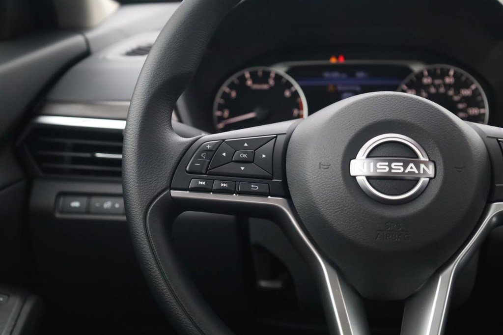 New 2026 Nissan Altima 2.5 SV AWD/4WD image 10