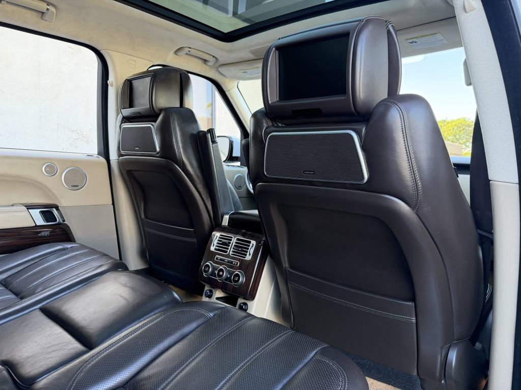 Used 2015 Land Rover Range Rover Autobiography image 26
