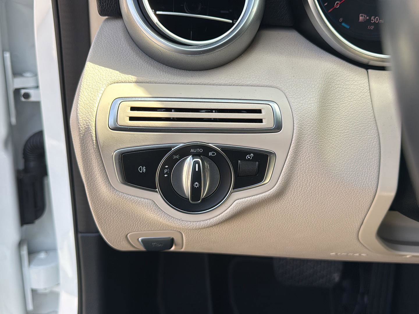 Used 2021 Mercedes-Benz C 300 Sedan image 13