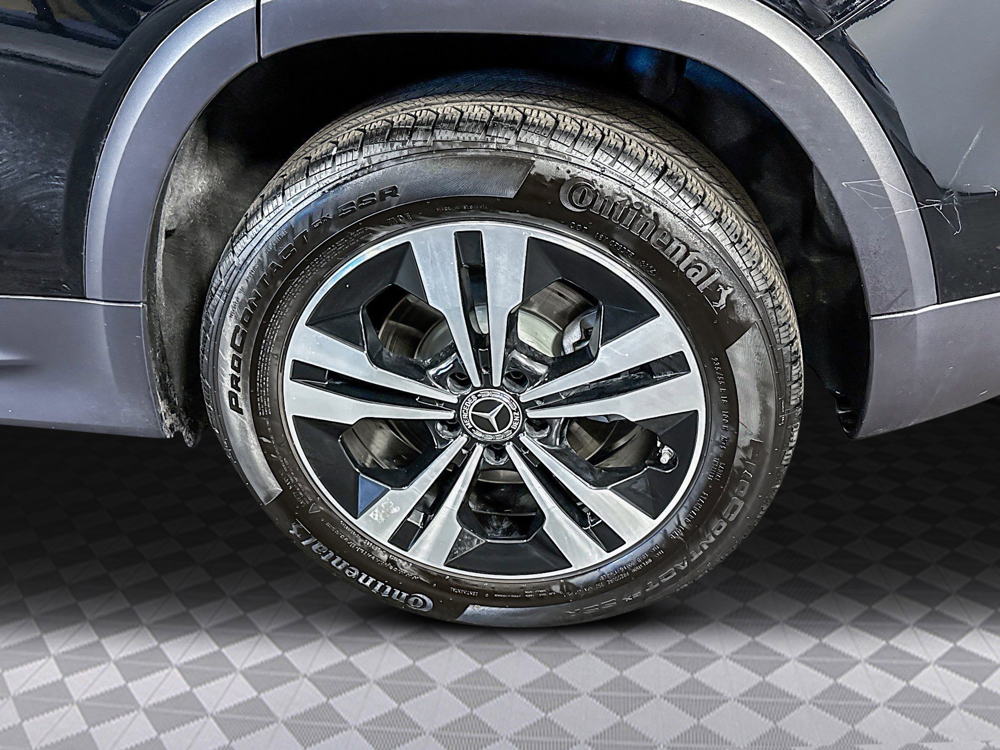 Used 2025 Mercedes-Benz GLB 250 image 33