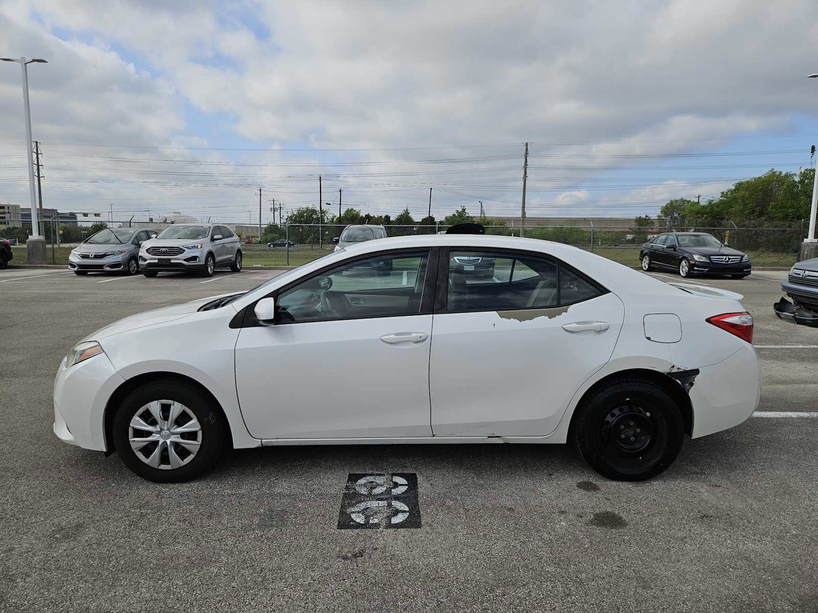 Used 2014 Toyota Corolla LE image 4